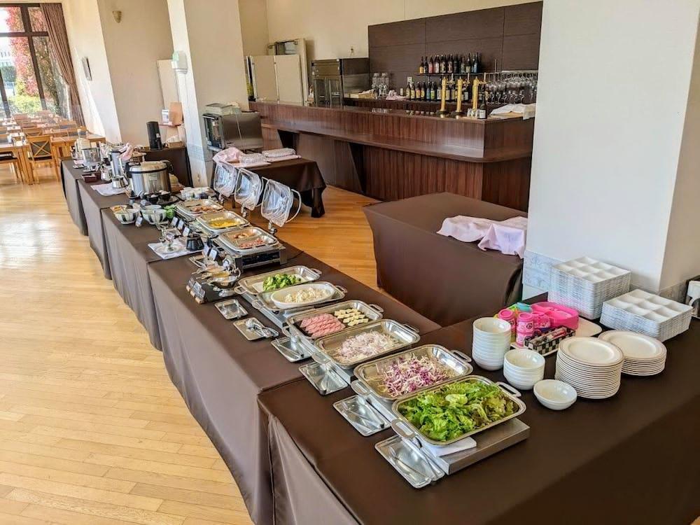 Blue Port Airport Hotel 3*